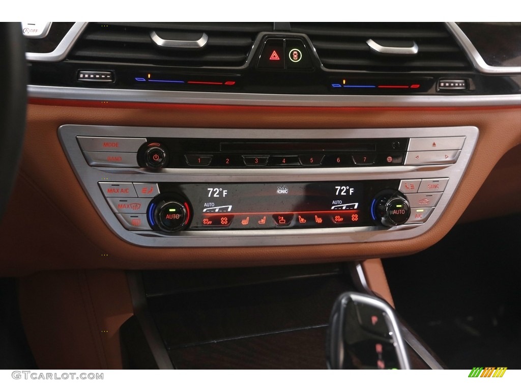 2020 BMW 7 Series 750i xDrive Sedan Controls Photo #144785354