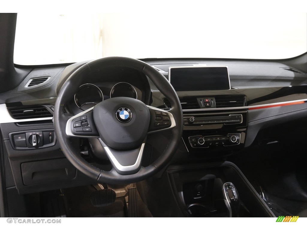 2020 X1 xDrive28i - Mineral Grey Metallic / Black photo #6