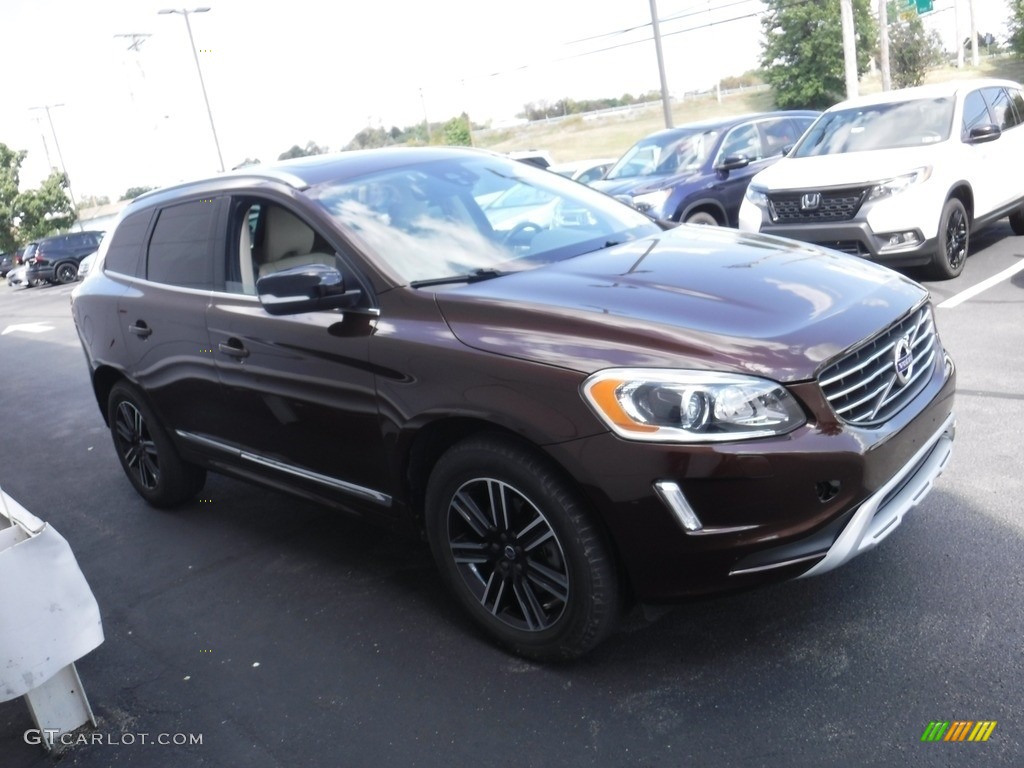 2017 XC60 T5 AWD Dynamic - Rich Java Metallic / Soft Beige photo #4