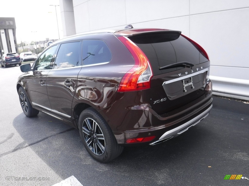 2017 XC60 T5 AWD Dynamic - Rich Java Metallic / Soft Beige photo #8