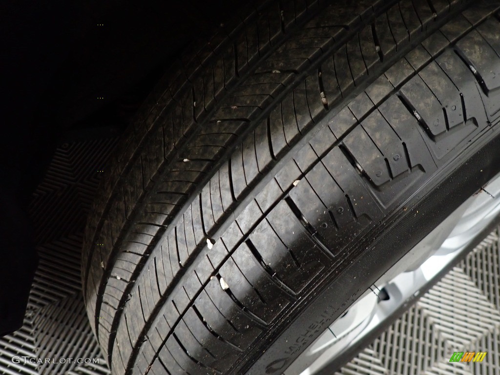 2021 RAV4 LE AWD - Midnight Black Metallic / Black photo #38