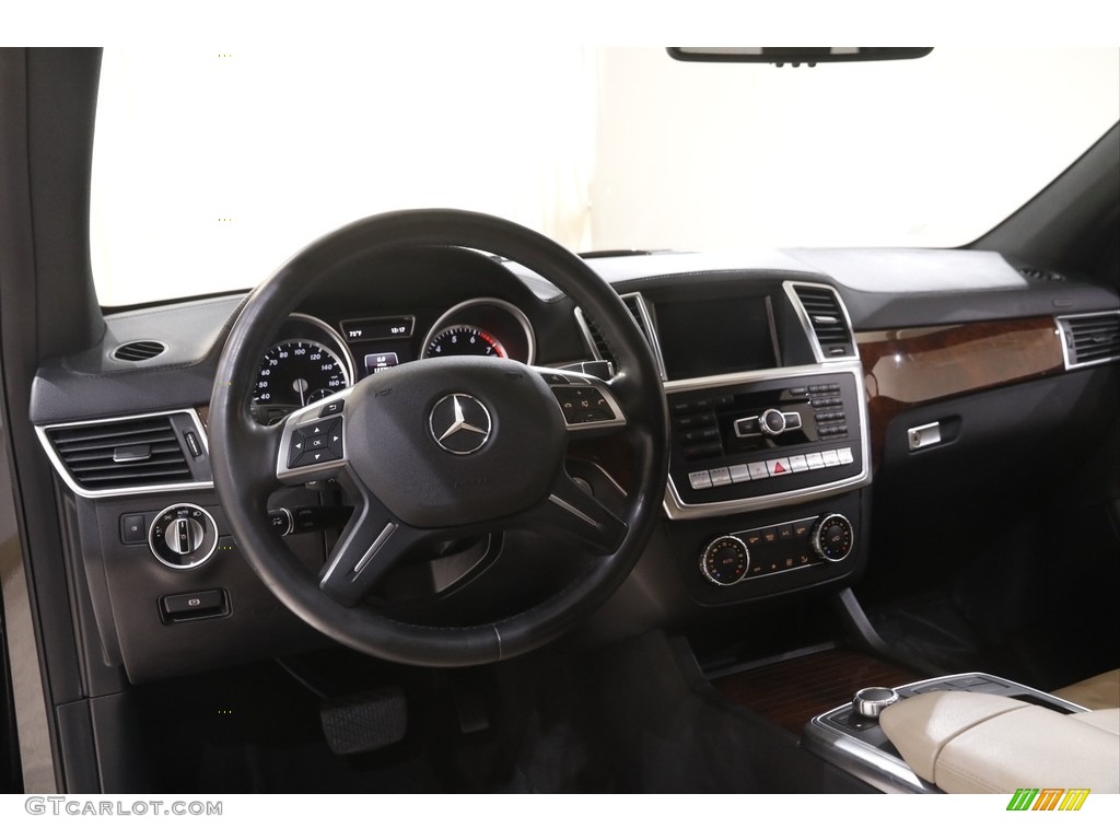 2016 GL 450 4Matic - Black / Almond Beige/Mocha photo #6