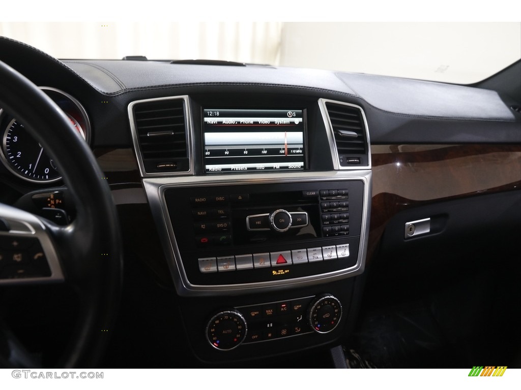 2016 GL 450 4Matic - Black / Almond Beige/Mocha photo #9