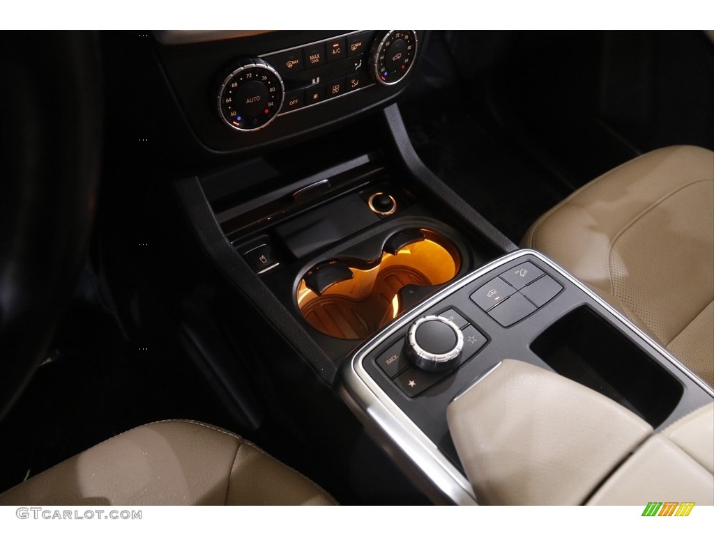 2016 GL 450 4Matic - Black / Almond Beige/Mocha photo #15
