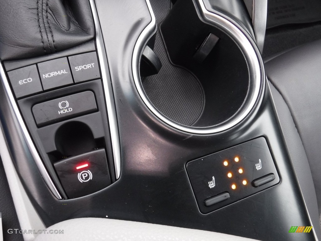 2018 Camry XLE - Predawn Gray Mica / Black photo #6