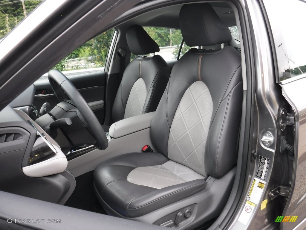 2018 Camry XLE - Predawn Gray Mica / Black photo #18