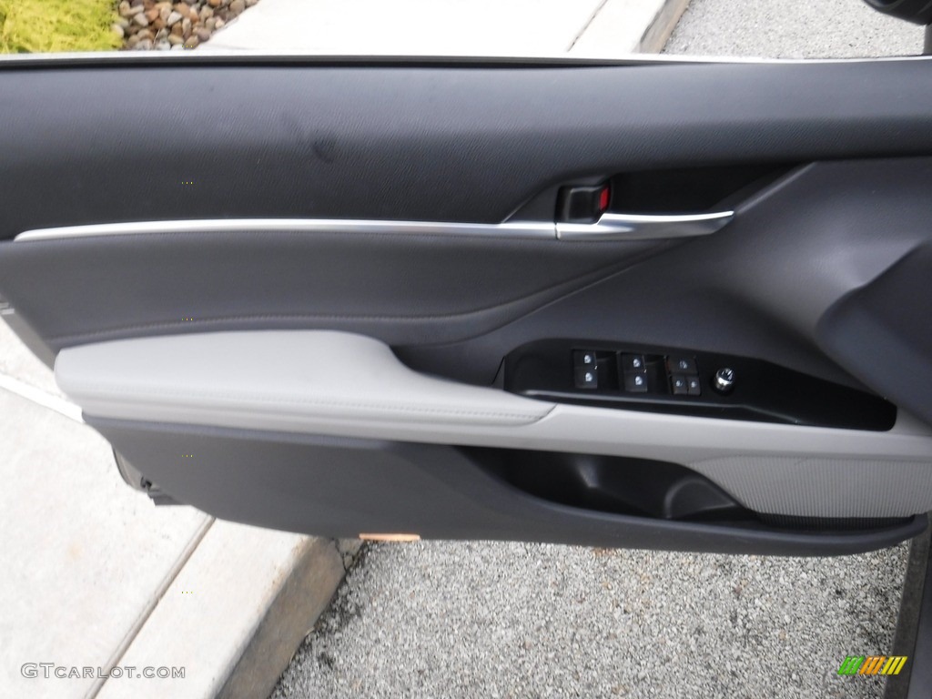 2018 Camry XLE - Predawn Gray Mica / Black photo #21