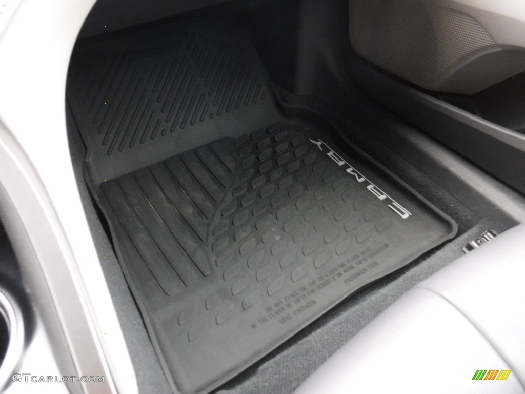 2018 Camry XLE - Predawn Gray Mica / Black photo #28