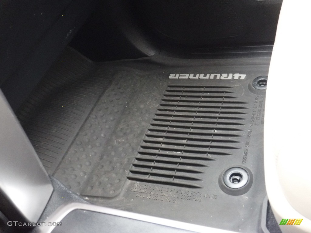 2017 4Runner Limited 4x4 - Blizzard Pearl White / Sand Beige photo #27