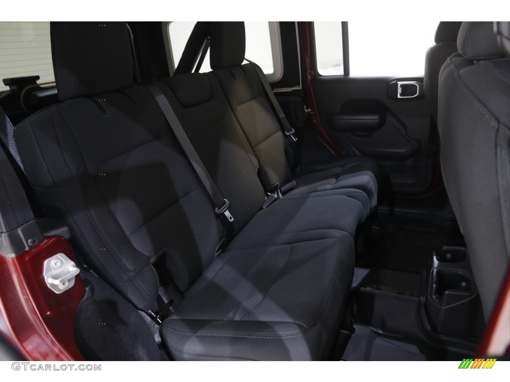 2021 Wrangler Unlimited Sport Altitude 4x4 - Snazzberry Pearl / Black photo #18