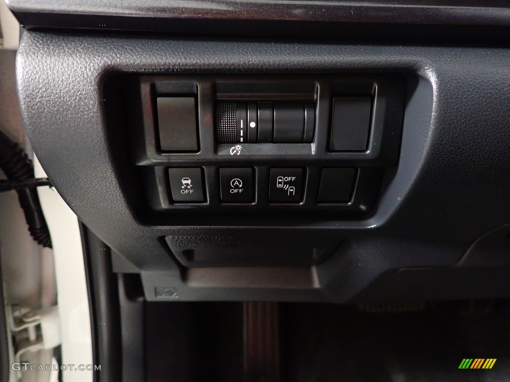 2022 Subaru Crosstrek Sport Controls Photo #144794434