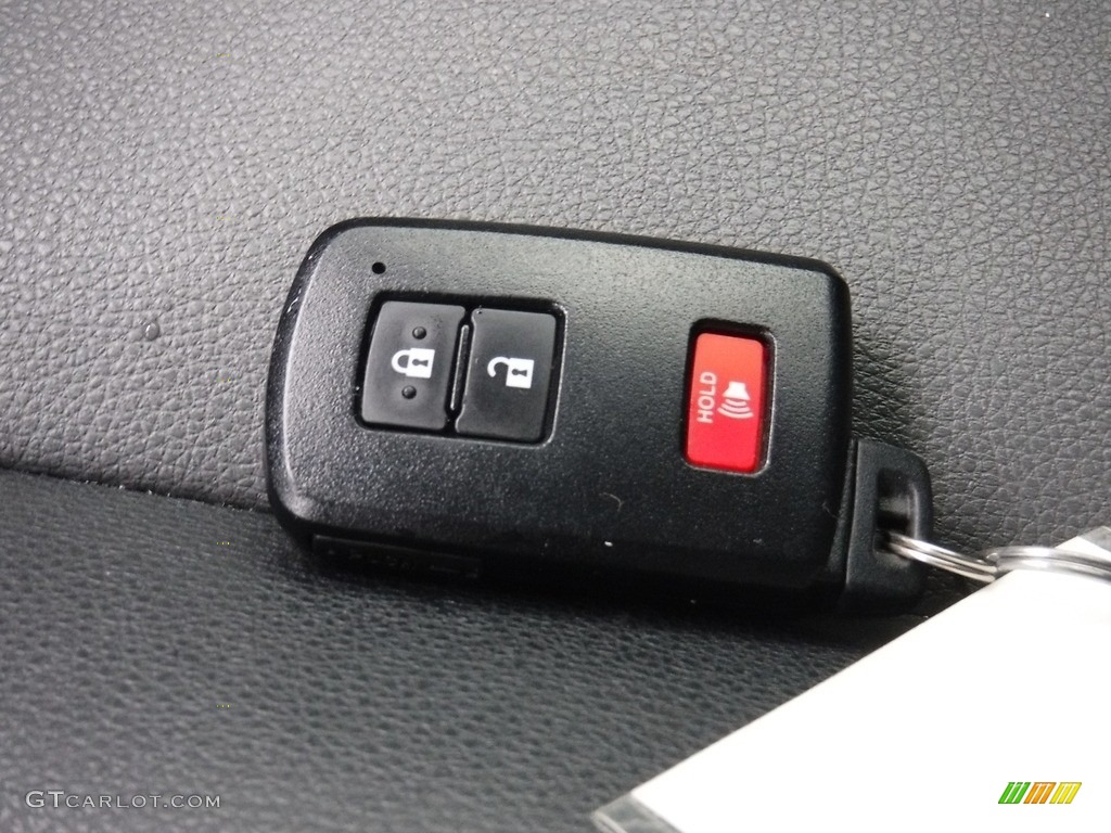 2020 Toyota 4Runner SR5 Premium 4x4 Keys Photos