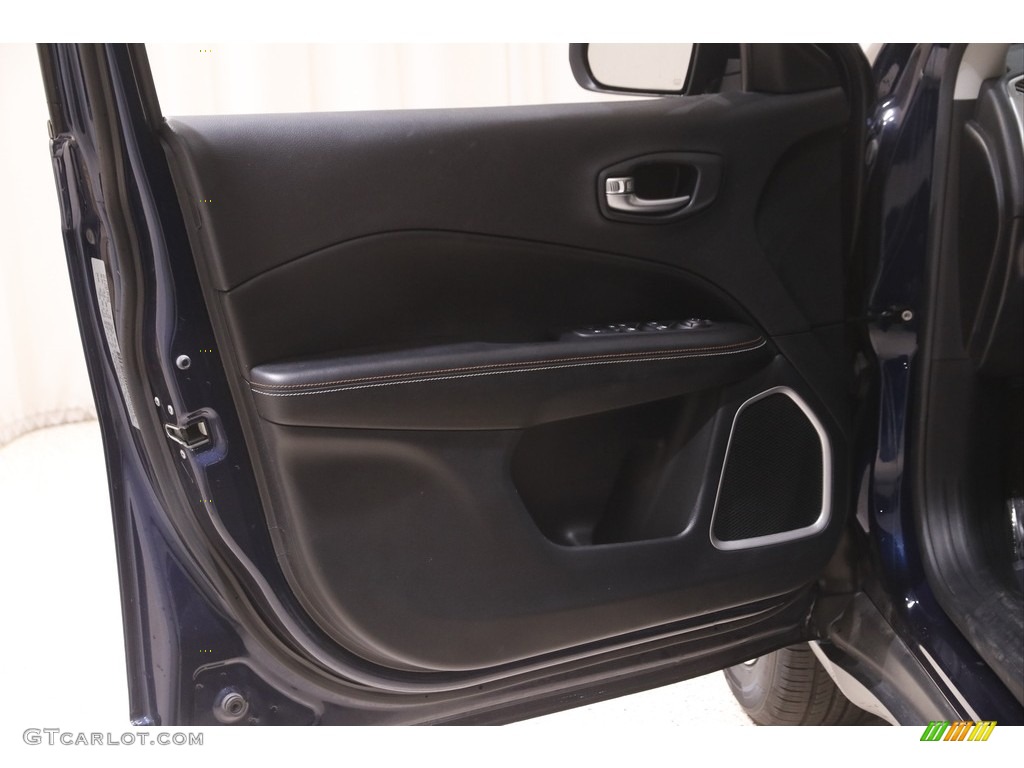 2020 Compass Latitude 4x4 - Jazz Blue Pearl / Black photo #4