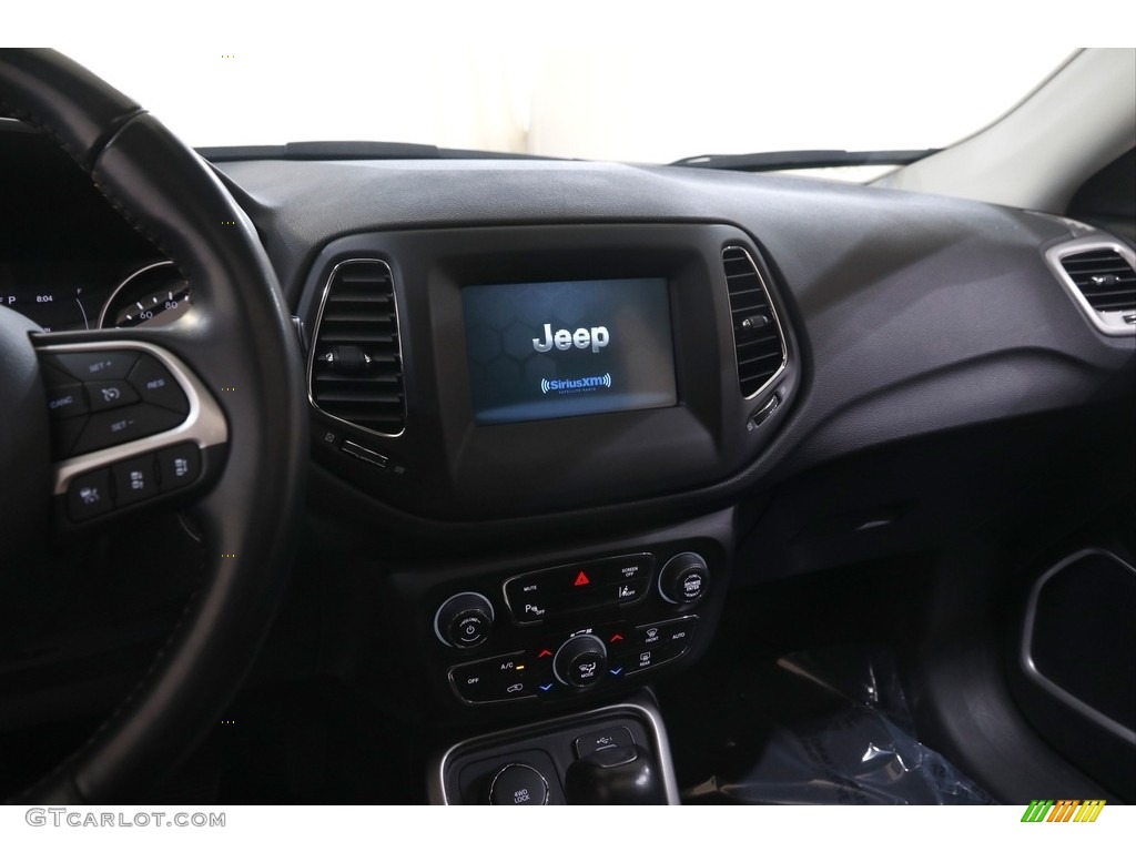 2020 Compass Latitude 4x4 - Jazz Blue Pearl / Black photo #9