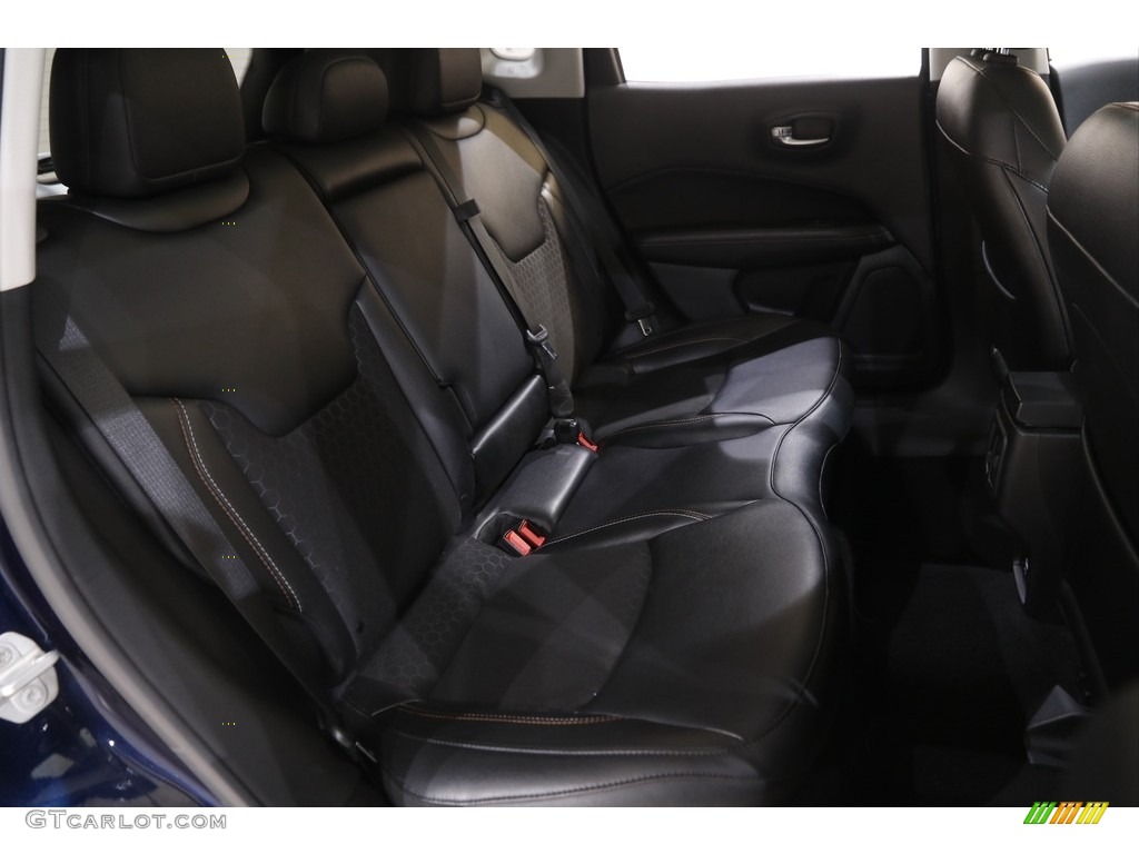 2020 Compass Latitude 4x4 - Jazz Blue Pearl / Black photo #18