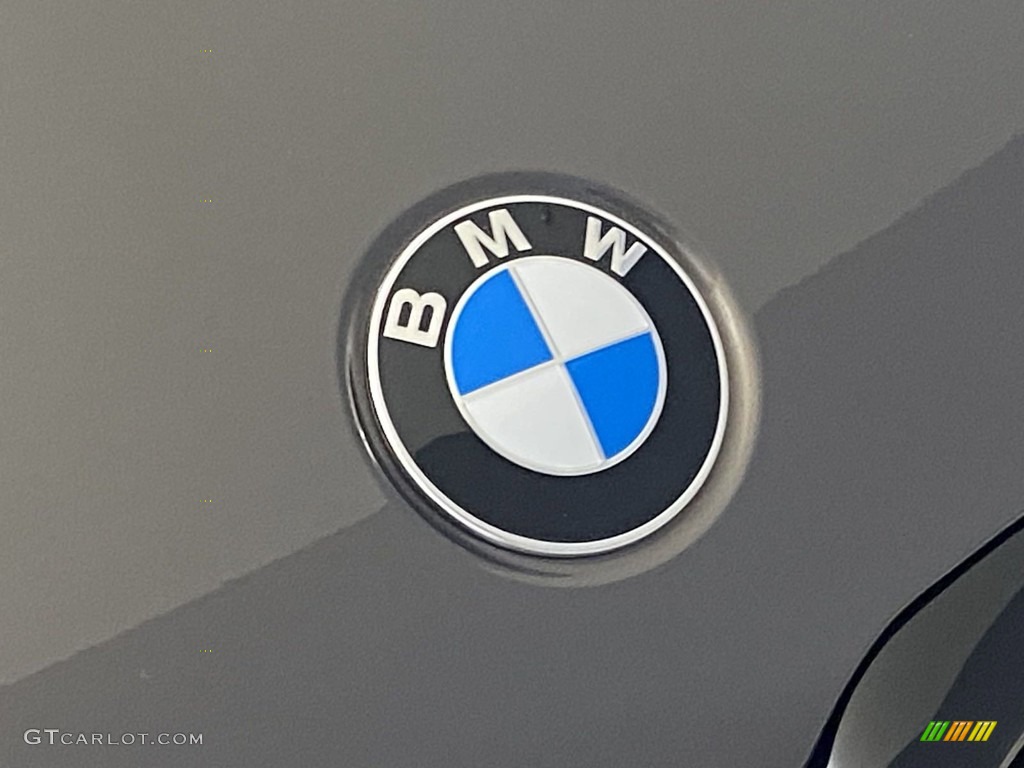 2023 BMW 5 Series M550i xDrive Sedan Marks and Logos Photo #144799837