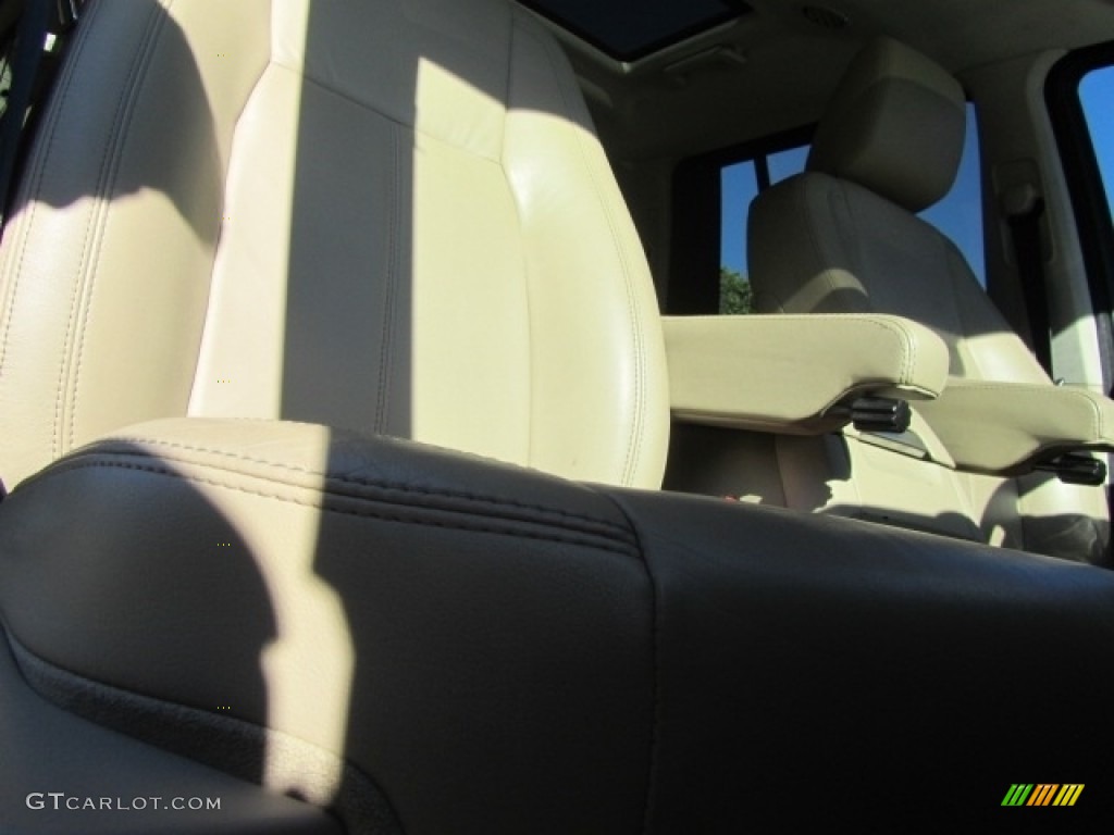 2013 LR4 HSE LUX - Fuji White / Almond photo #23