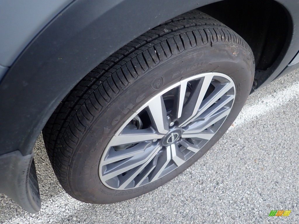2022 Nissan Kicks SV Wheel Photos