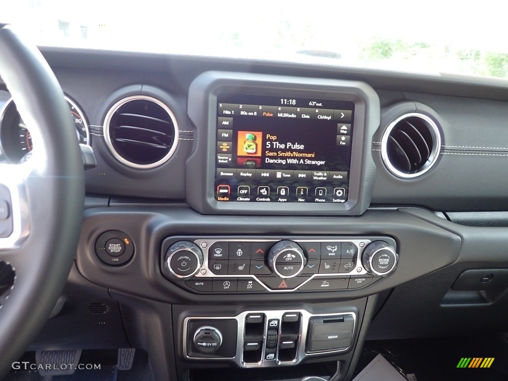 2022 Jeep Wrangler Unlimited Sahara 4x4 Controls Photo #144801934