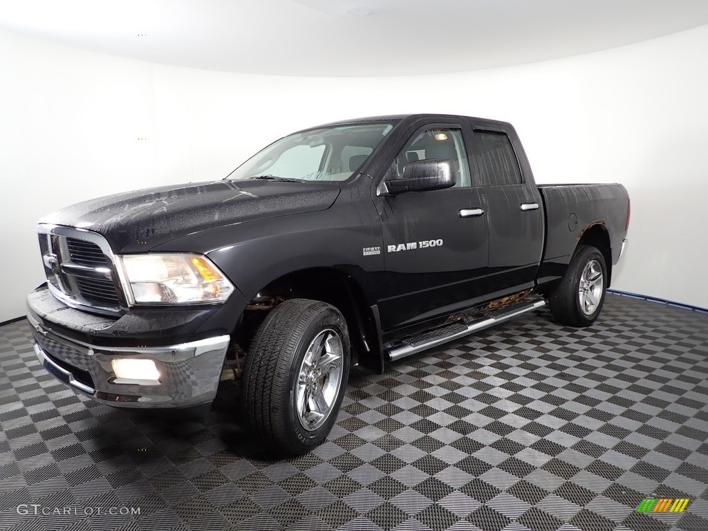 2012 Ram 1500 Big Horn Quad Cab 4x4 - Black / Dark Slate Gray/Medium Graystone photo #3