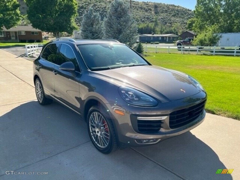 Umber Metallic 2016 Porsche Cayenne Turbo Exterior Photo #144803075