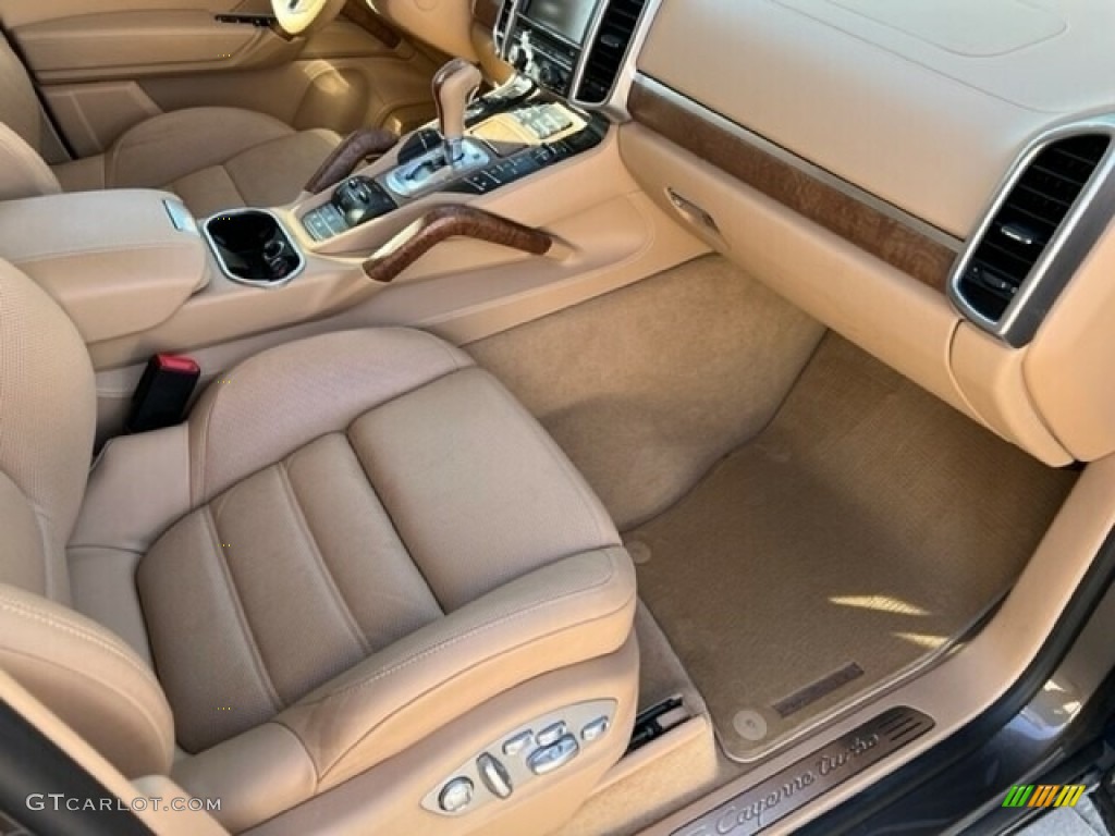 2016 Porsche Cayenne Turbo Interior Color Photos