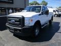 Oxford White - F250 Super Duty XL Super Cab 4x4 Photo No. 2