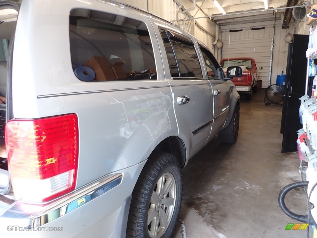 2007 Aspen Limited 4WD - Bright Silver Metallic / Dark Slate Gray/Light Slate Gray photo #6