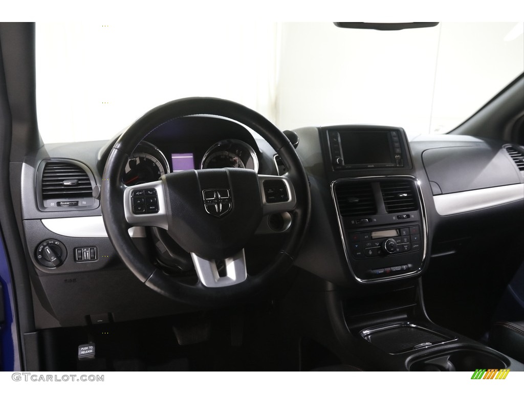 2020 Grand Caravan GT - Indigo Blue / Black photo #6
