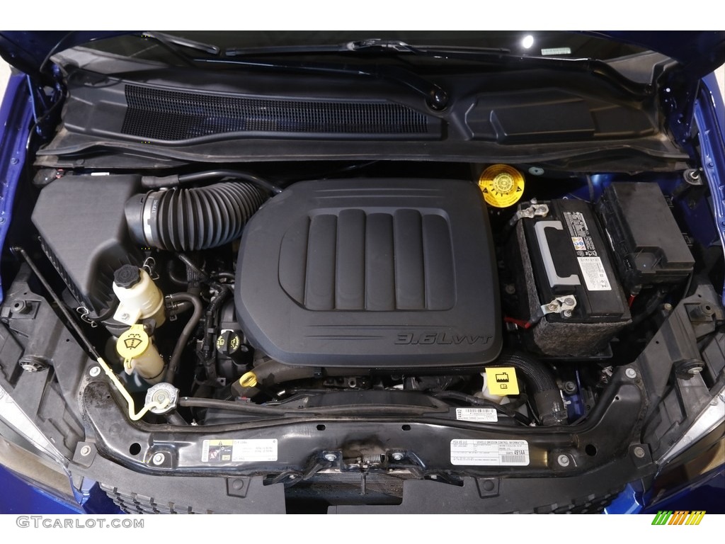2020 Grand Caravan GT - Indigo Blue / Black photo #24