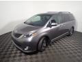 2016 Predawn Gray Mica Toyota Sienna SE  photo #10