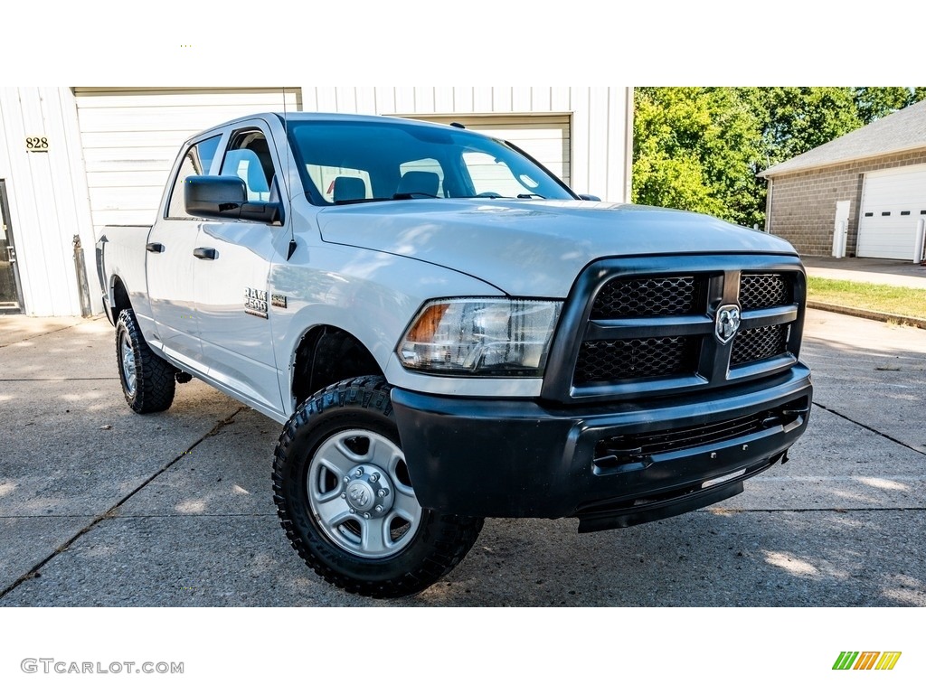 2017 Ram 2500 Tradesman Crew Cab 4x4 Exterior Photos
