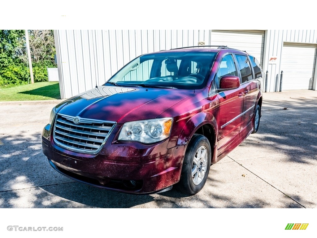 2009 Town & Country Touring - Inferno Red Crystal Pearl / Medium Pebble Beige/Cream photo #8