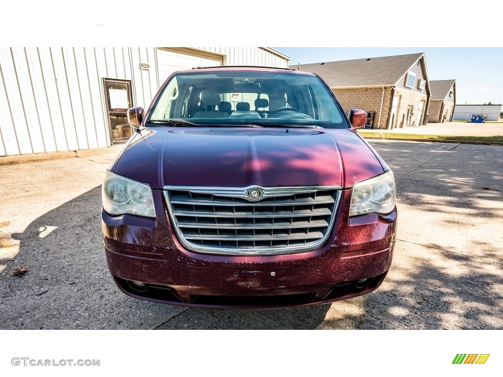2009 Town & Country Touring - Inferno Red Crystal Pearl / Medium Pebble Beige/Cream photo #9