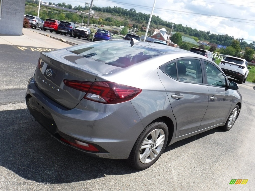 2020 Elantra SEL - Machine Gray / Black photo #9