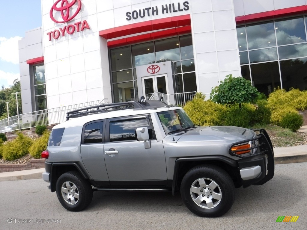 2010 FJ Cruiser 4WD - Silver Fresco Metallic / Dark Charcoal photo #2