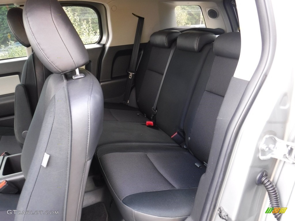 2010 FJ Cruiser 4WD - Silver Fresco Metallic / Dark Charcoal photo #30