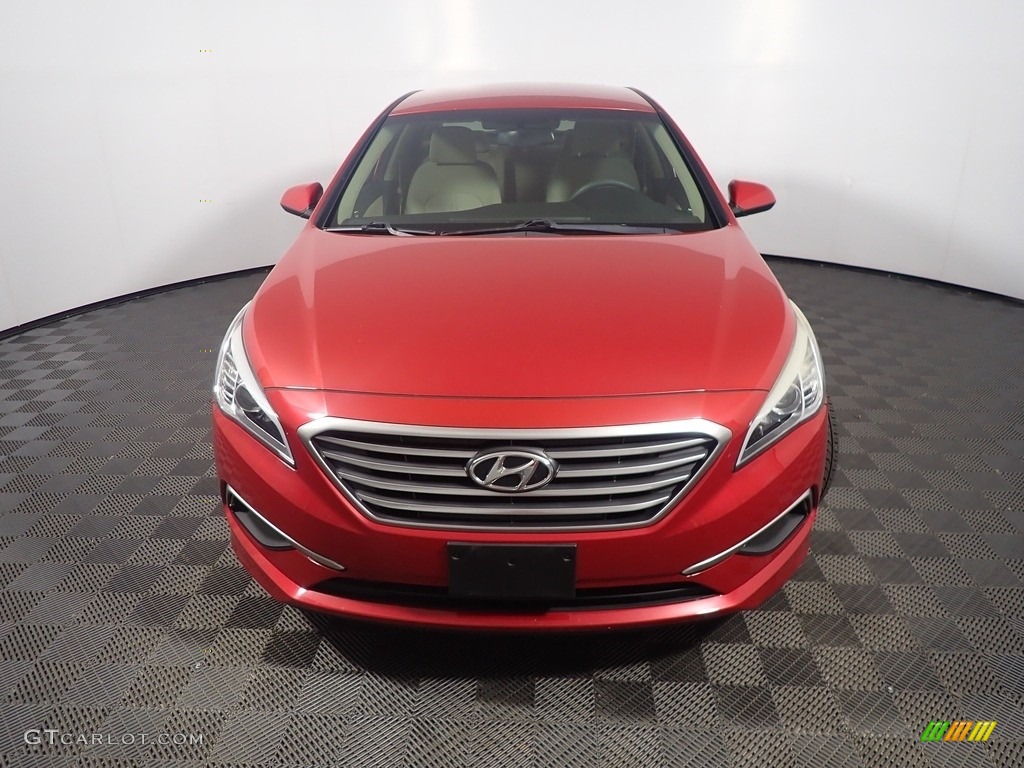 2017 Sonata SE - Scarlet Red / Beige photo #5