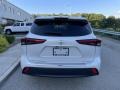 2022 Wind Chill Pearl Toyota Highlander XLE AWD  photo #8