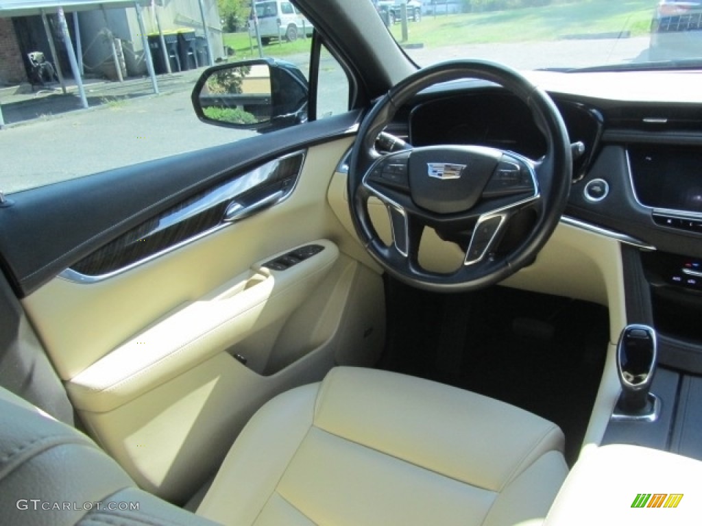 Sahara Beige Interior 2019 Cadillac XT5 Standard XT5 Model Photo #144814316