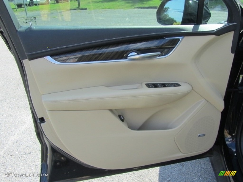 2019 Cadillac XT5 Standard XT5 Model Sahara Beige Door Panel Photo #144814421