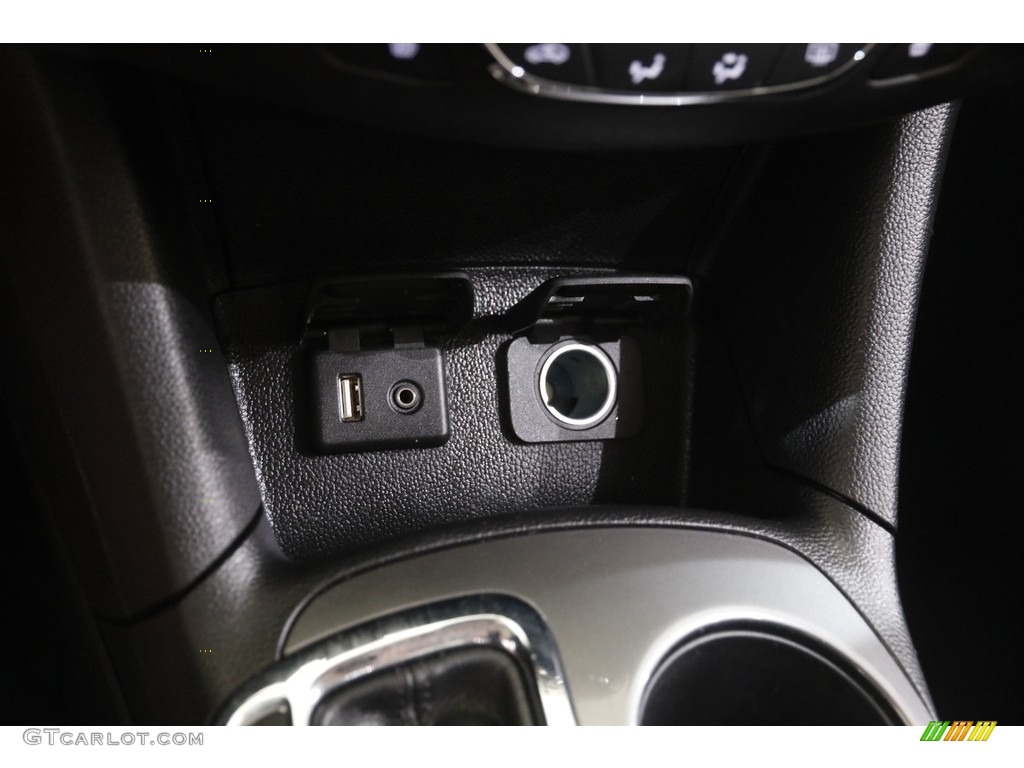 2017 Cruze LT - Summit White / Jet Black photo #14