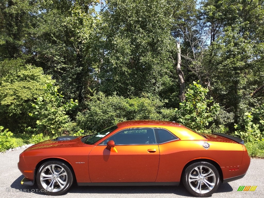 Sinamon Stick 2022 Dodge Challenger R/T Shaker Exterior Photo #144816440