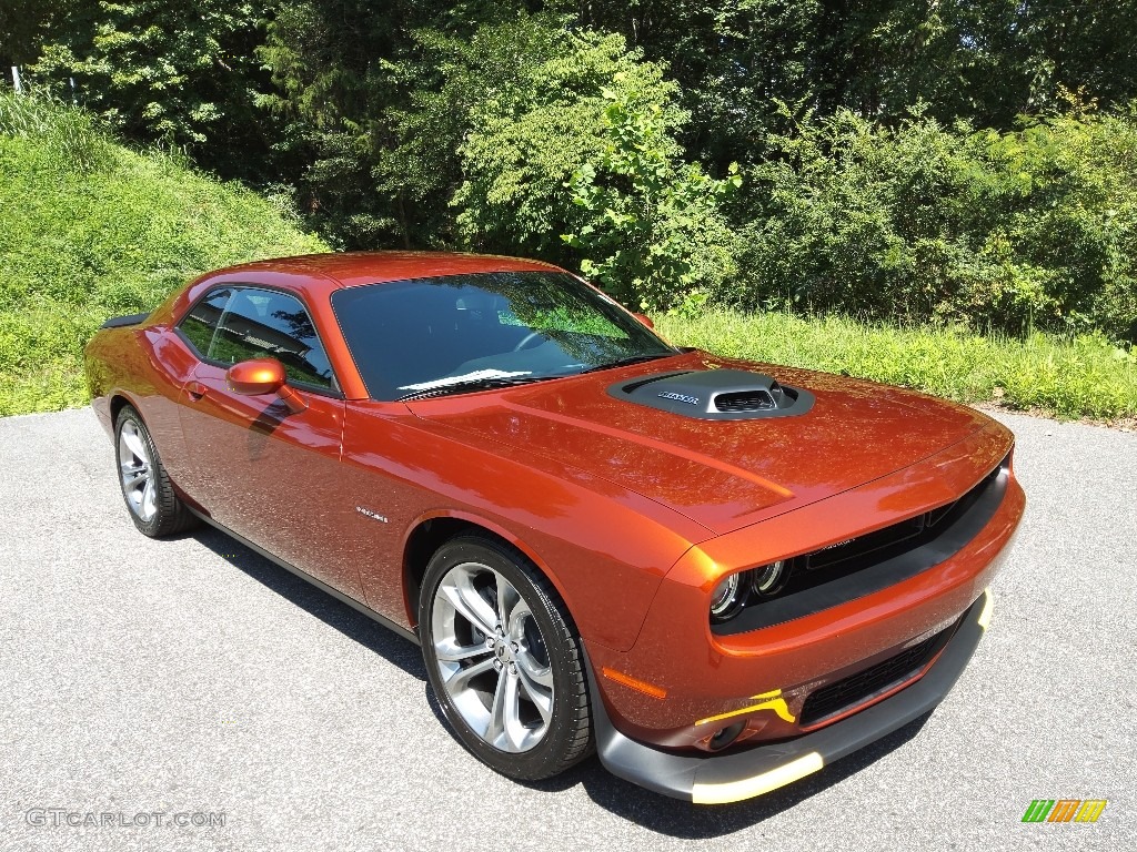 Sinamon Stick 2022 Dodge Challenger R/T Shaker Exterior Photo #144816500