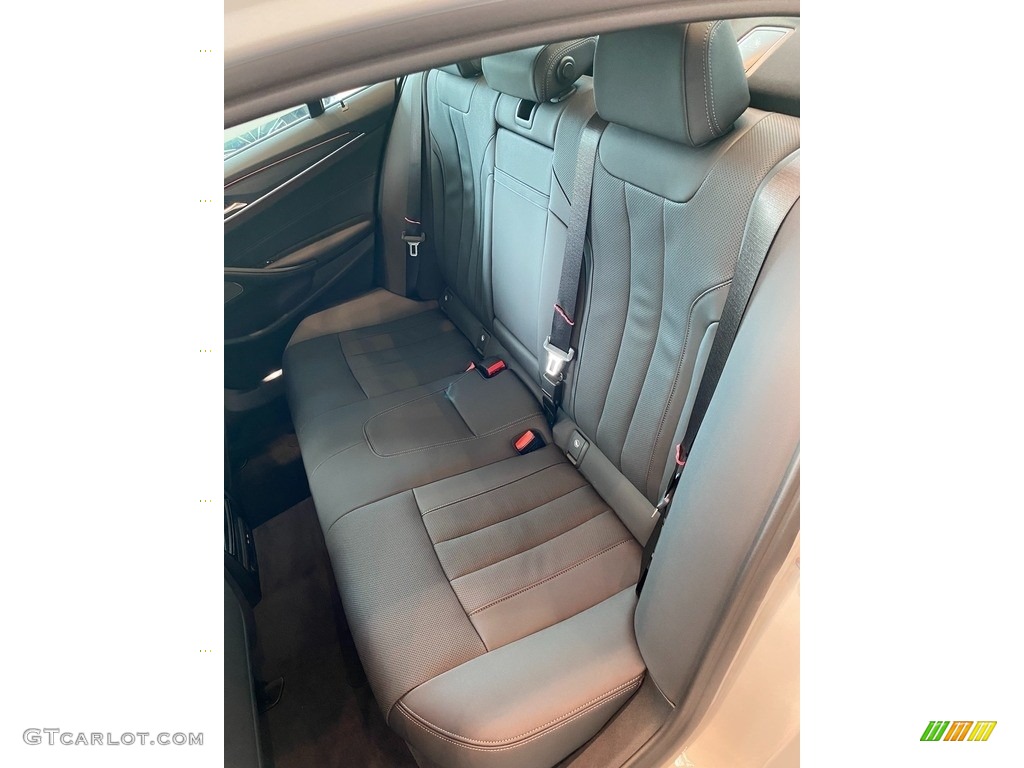 2023 5 Series 540i xDrive Sedan - Alpine White / Black photo #5