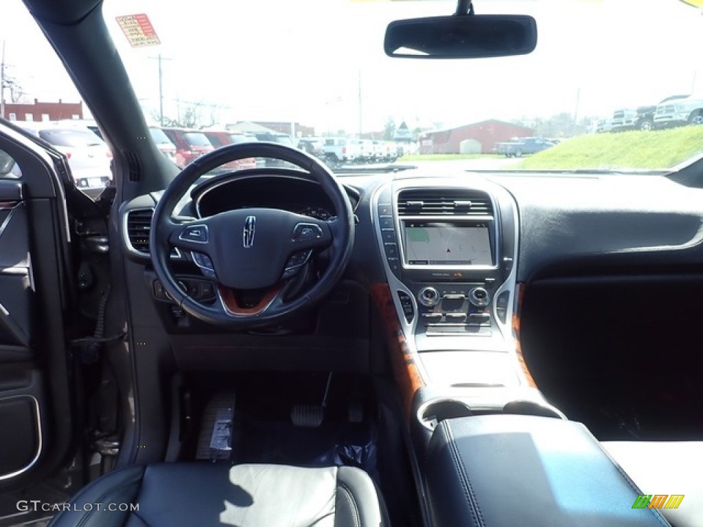 2018 Lincoln MKX Select AWD Ebony Dashboard Photo #144819728