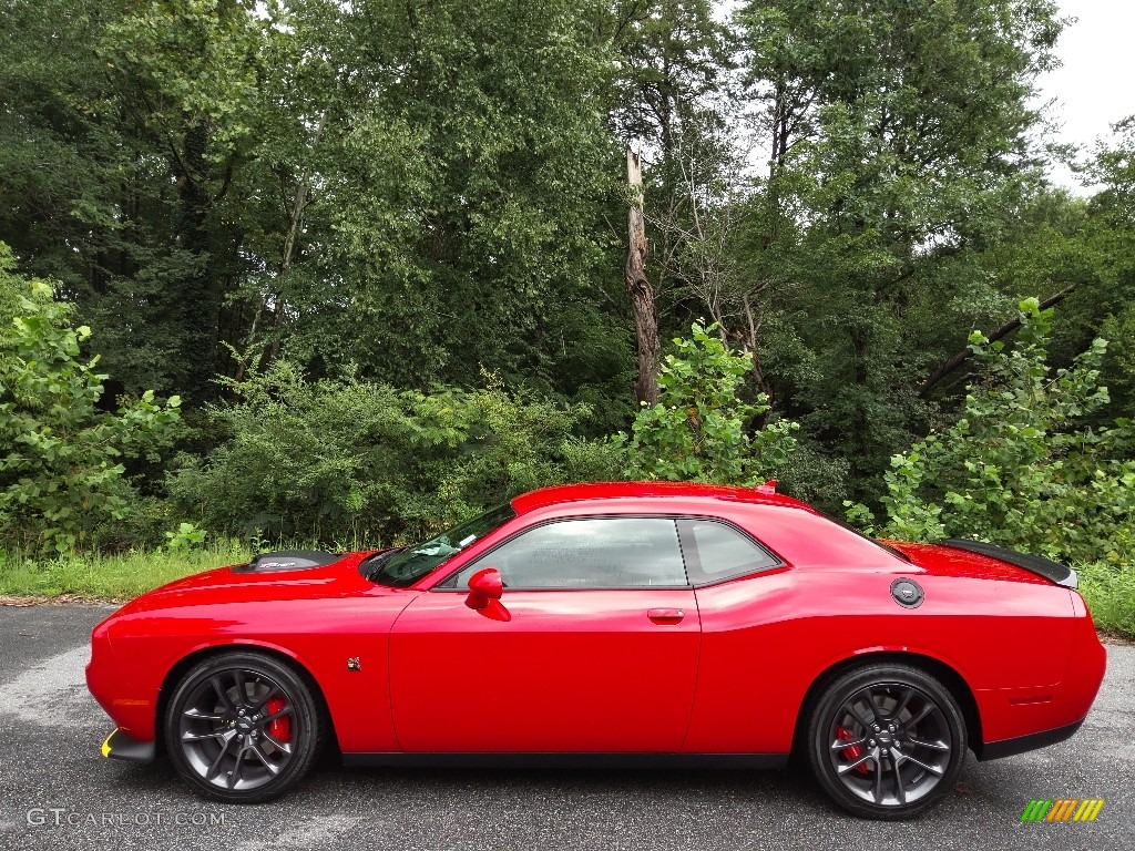 2022 Challenger R/T Scat Pack Shaker - Torred / Ruby Red/Black photo #1