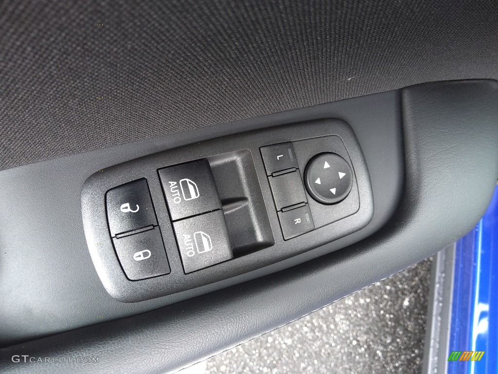 2022 Dodge Challenger R/T Shaker Controls Photo #144823414