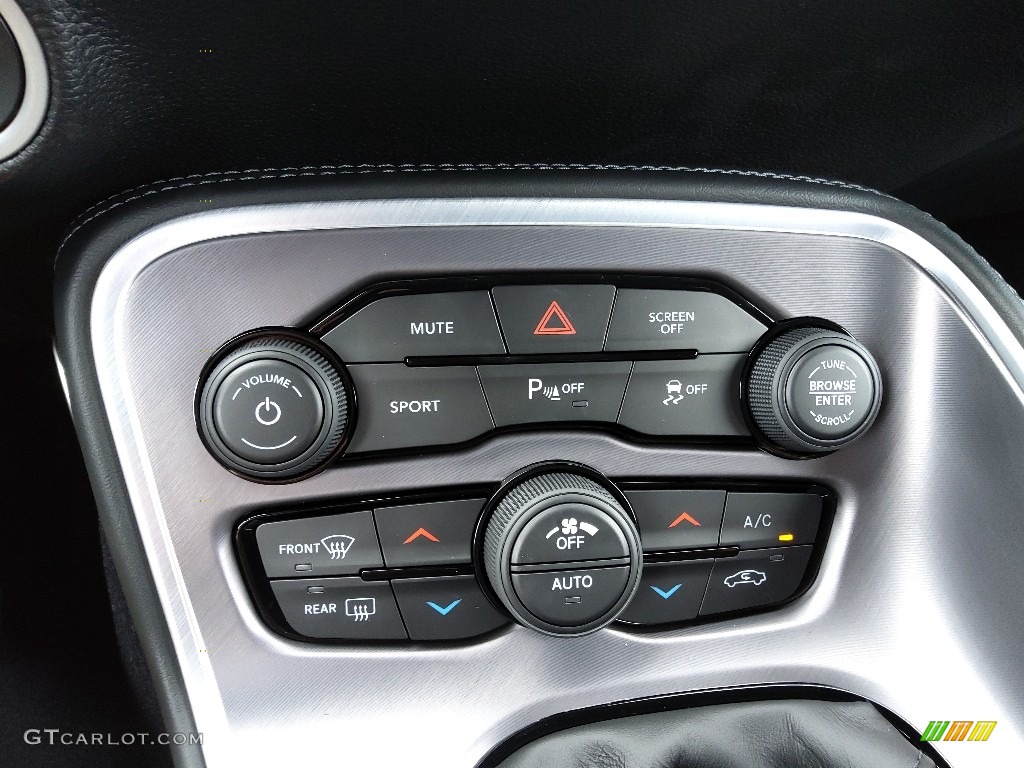 2022 Dodge Challenger R/T Shaker Controls Photo #144823465