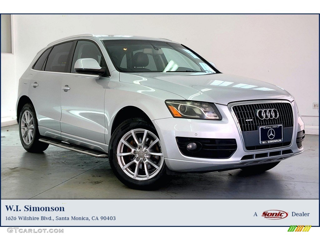 2011 Q5 2.0T quattro - Ice Silver Metallic / Black photo #1